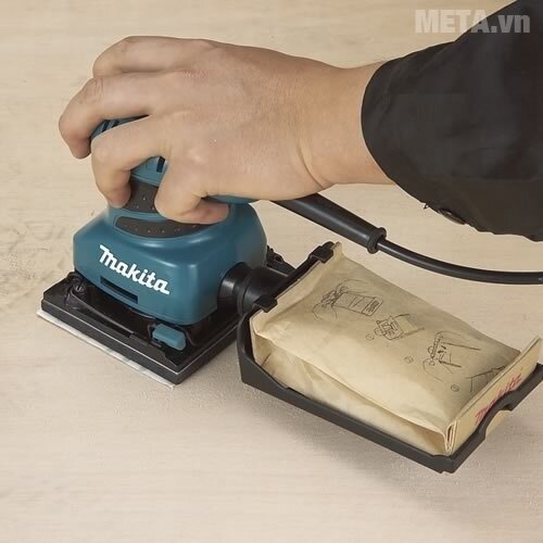 Máy chà nhám rung Makita BO4555