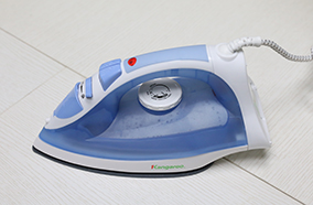 Bàn là hơi nước Kangaroo KG830