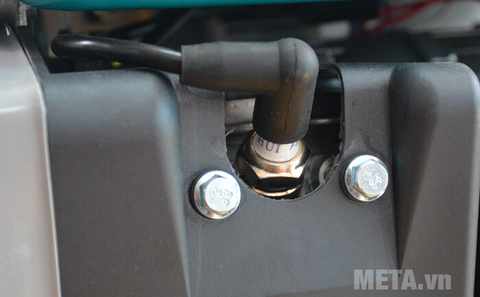 Máy phát điện động cơ xăng Total TP18001 (800W)