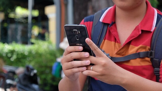 Điện thoại Asus Zenfone 3 ZE552KL