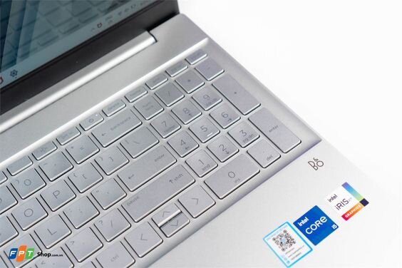 HP Pavilion 15 eg2057TU (ảnh 2)