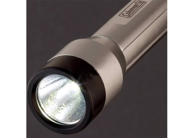 Đèn pin cho ánh sáng trắng Đèn pin cho ánh sáng trắng