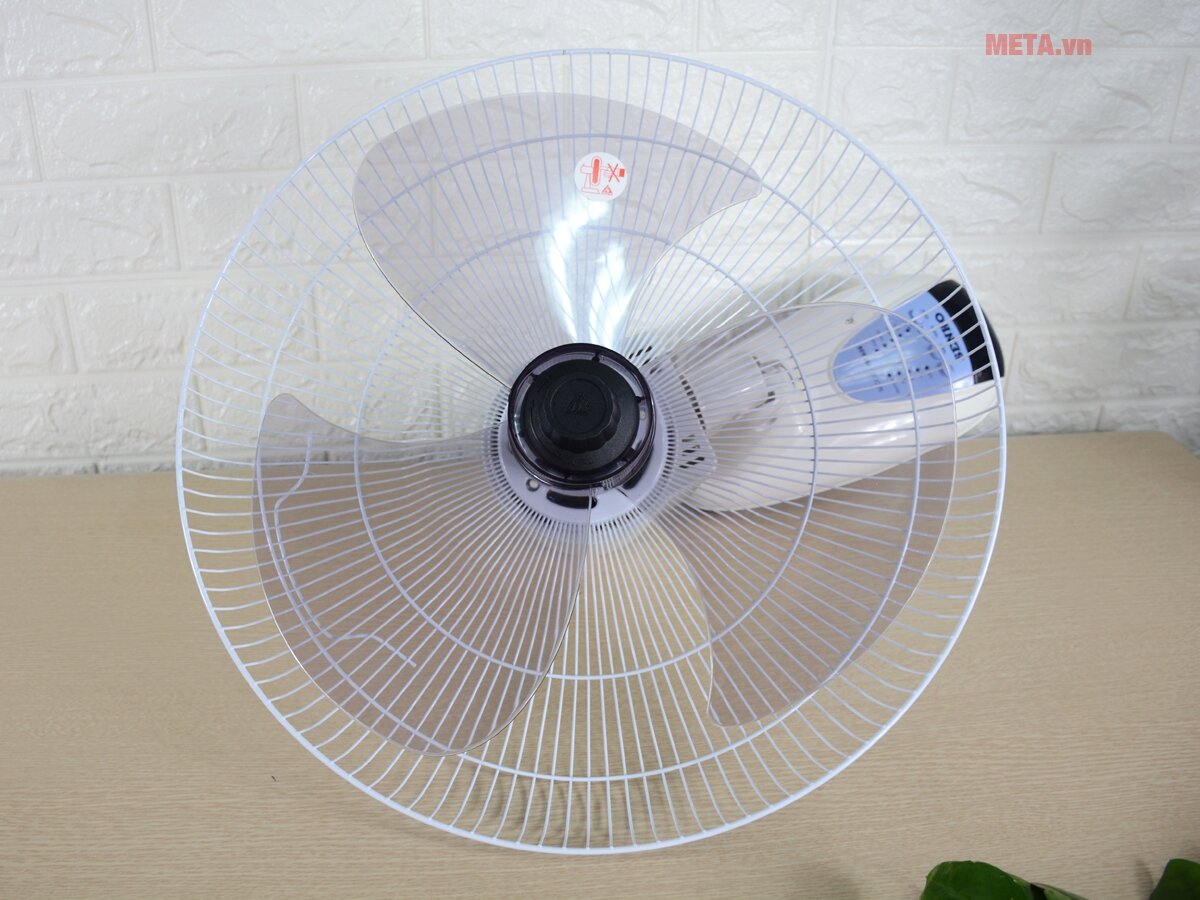 Quạt treo tường Senko TR1628 (47W, có điều khiển) Quạt treo tường Senko TR1628 (47W, có điều khiển)