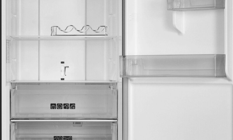 Tủ lạnh Sharp Inverter 323 lít SJ-BF330V