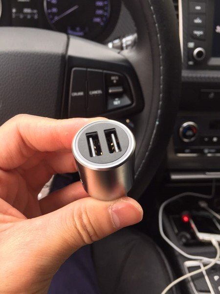 Sạc nhanh ô tô Xiaomi Quick charge 3.0