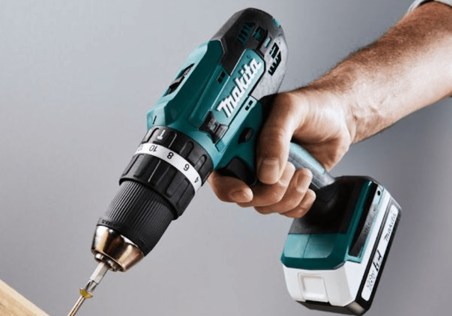 Makita HP488DWAE nặng 1,7kg, thiết kế nhỏ gọn, chắc chắn