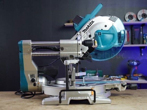 Máy cắt nhôm Makita LS1019L Máy cắt nhôm Makita LS1019L