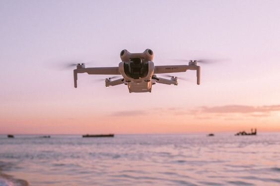 Flycam DJI Mini 4 Pro Fly More Combo nhiều chế độ quay chụp