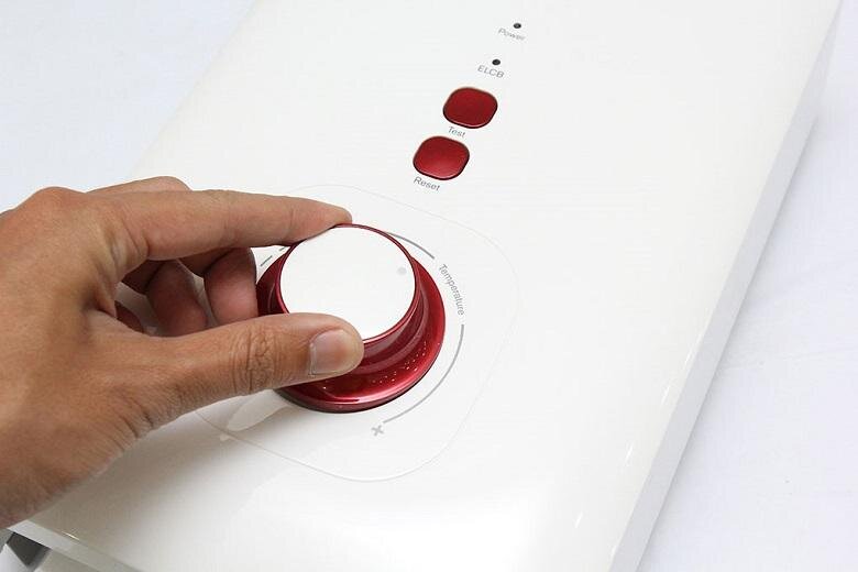 Máy nước nóng Electrolux EWE451AX-SW 4500 W Máy nước nóng Electrolux EWE451AX-SW 4500 W