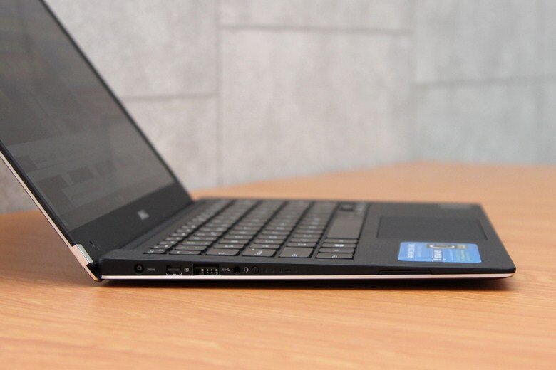Dell XPS 13 i5 5200U/4GB/128GB/Win10Home Dell XPS 13 i5 5200U/4GB/128GB/Win10Home