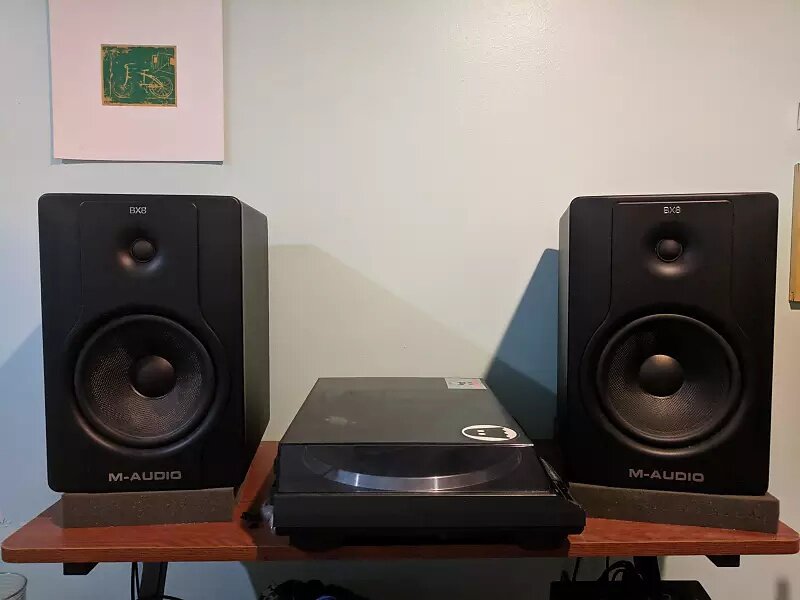 Loa kiểm âm M-Audio AV42
