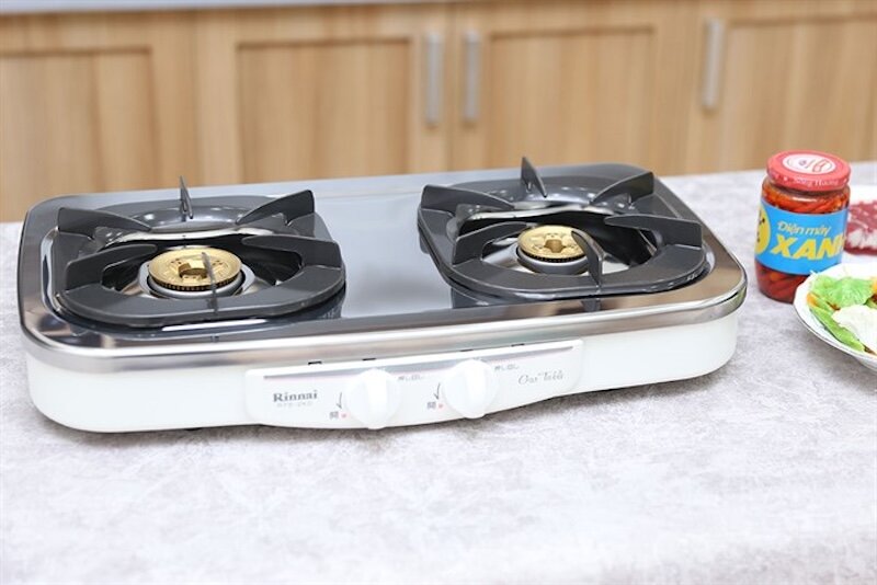 Bếp gas đôi Rinnai RTS-2KD được thiết kế với công nghệ tiết kiệm gas tiên tiến