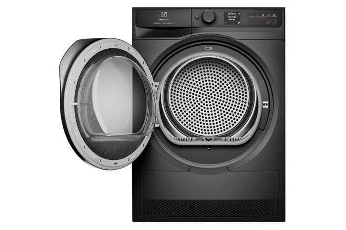 Máy sấy bơm nhiệt Electrolux UltimateCare 9kg EDH902R9SC có khả năng làm khô tối đa 9kg quần áo mỗi lần