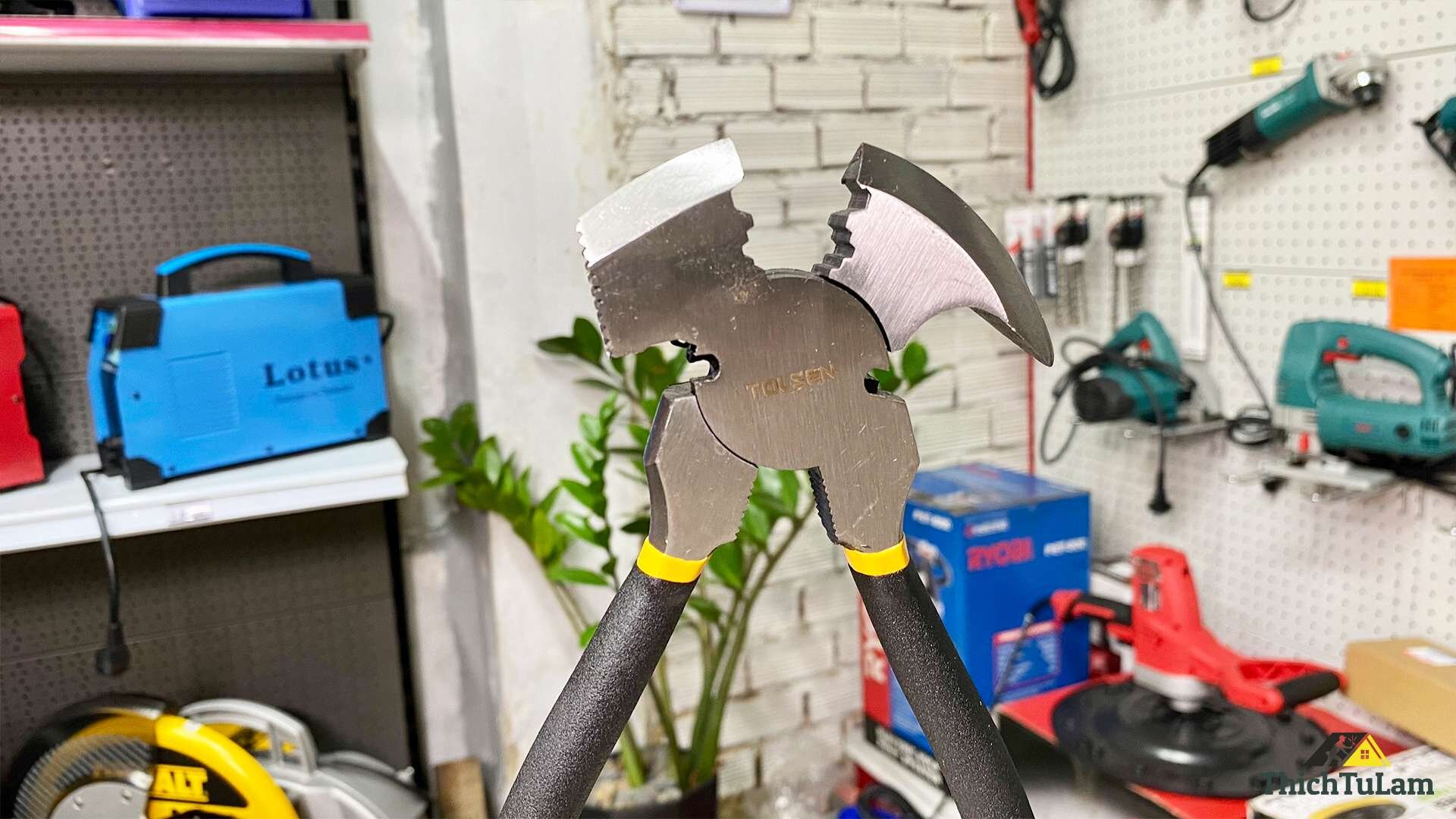 Kìm hàng rào 10in, 250mm Tolsen 10301-T