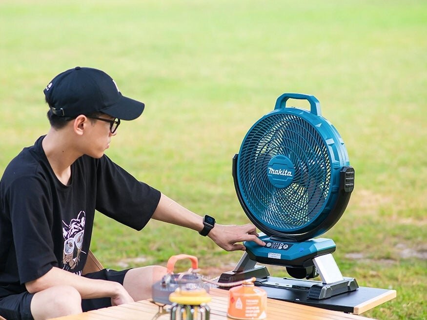 quạt dùng pin Makita DCF301Z  quạt dùng pin Makita DCF301Z