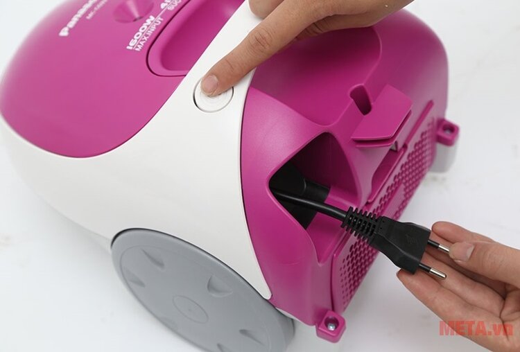 Máy hút bụi Panasonic MC-CG331RN46