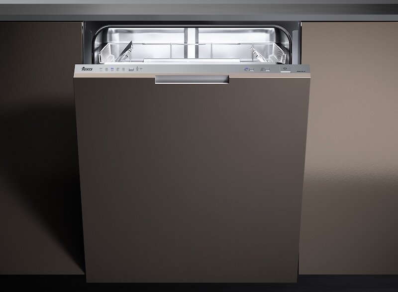 Máy rửa bát âm tủ Teka DW8 59 FI được sản xuất trên dây chuyền công nghệ hiện đại