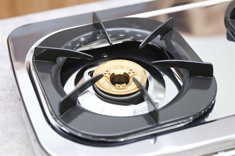 Bếp gas Rinnai RTS-2KD được trang bị hệ thống đầu đốt bằng đồng thau bền bỉ