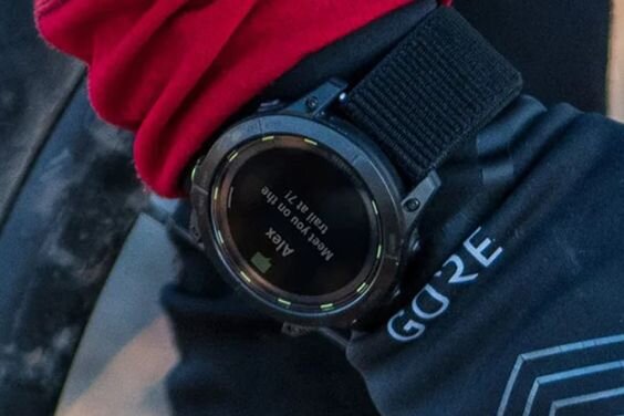 Nhận email và phát nhạc tới tai nghe bluetooth