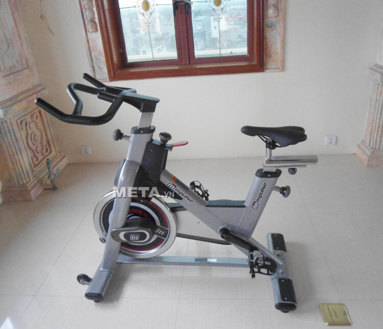 Xe đạp tập Impulse PS300 Xe đạp tập Impulse PS300