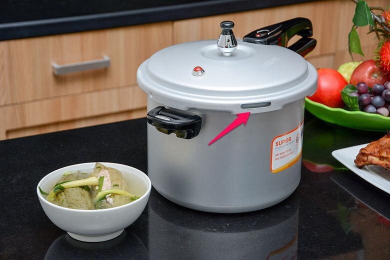Nồi áp suất Supor YL18FB, 3.5 lít Nồi áp suất Supor YL18FB, 3.5 lít