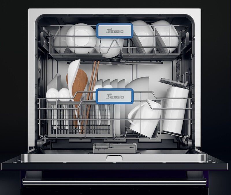 Máy rửa bát 8 bộ Texgio TGWF68GB hoạt động với công suất mạnh mẽ 720W