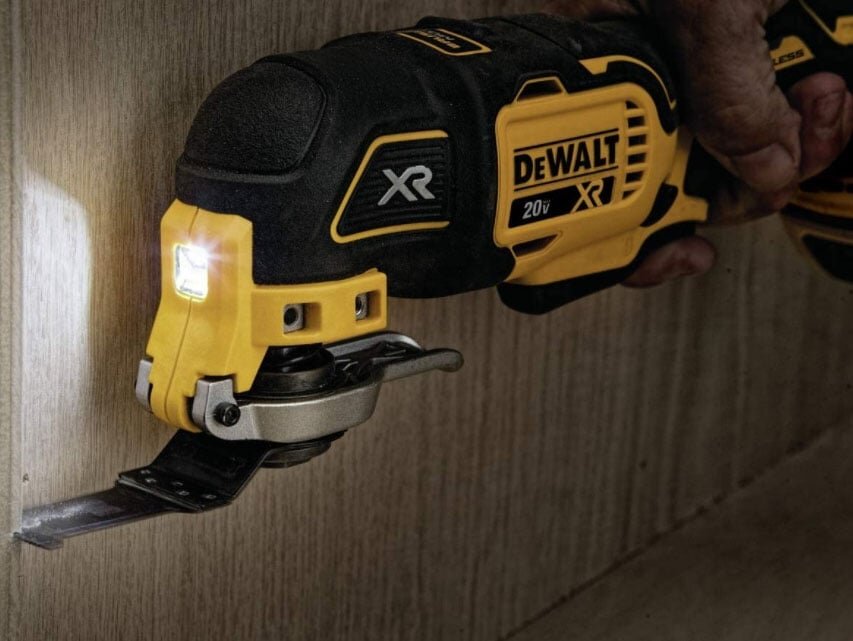 Máy cắt đa năng dùng pin 20V Dewalt DCS356D2 Máy cắt đa năng dùng pin 20V Dewalt DCS356D2