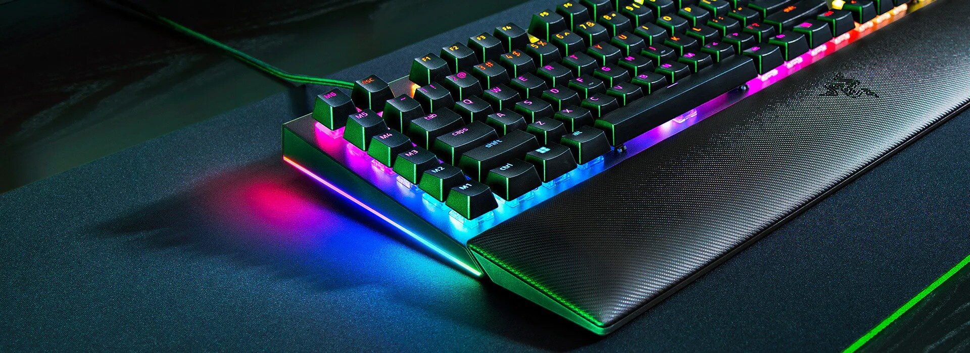 Bàn phím cơ gaming có dây Razer BlackWidow V4 5