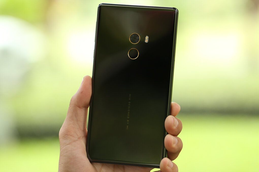 Điện thoại Xiaomi Mi MIX (6GB/256GB) Điện thoại Xiaomi Mi MIX (6GB/256GB)