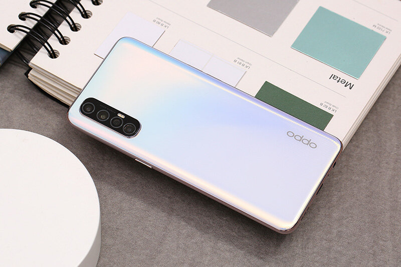 Điện thoại Oppo Reno3 Pro - 8GB RAM, 256GB, 6.5 inch