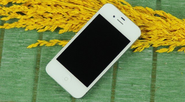 Điện thoại iPhone 4S 16GB