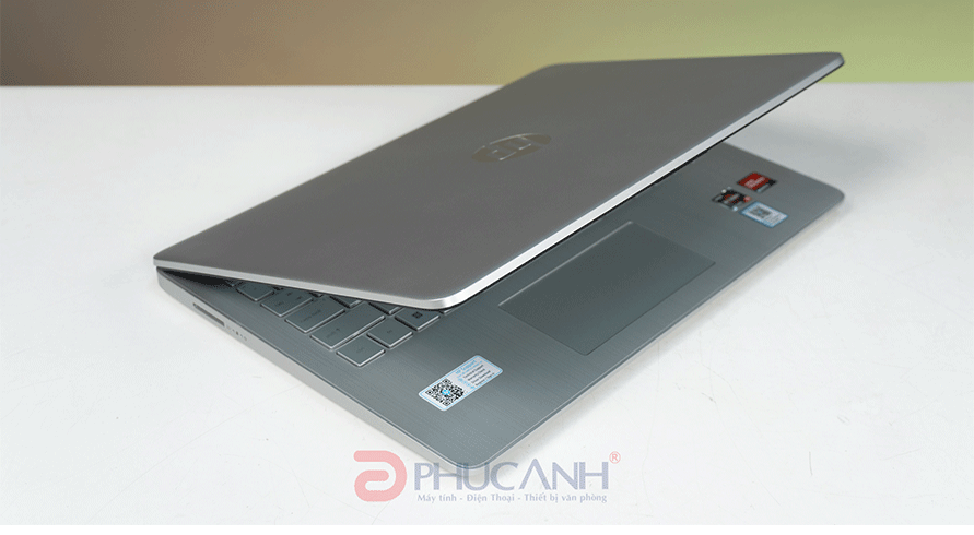 Laptop HP 14s-dq2620TU 6K774PA