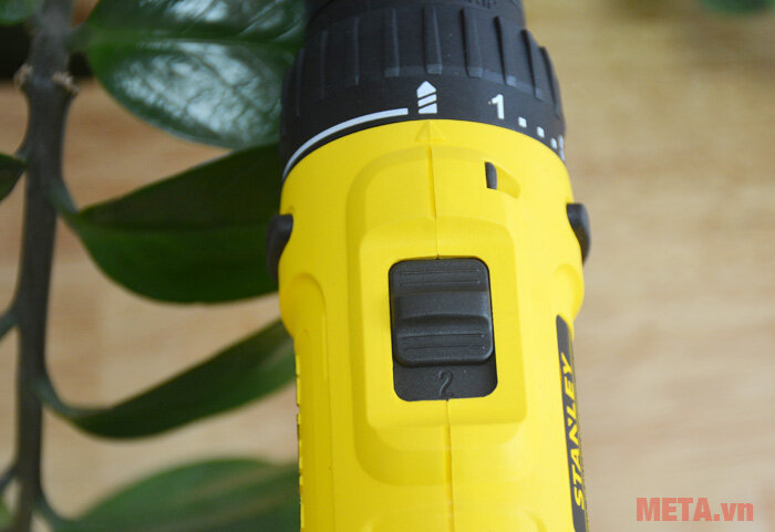 Máy khoan pin Stanley SCD 12S2 10mm - 10.8V