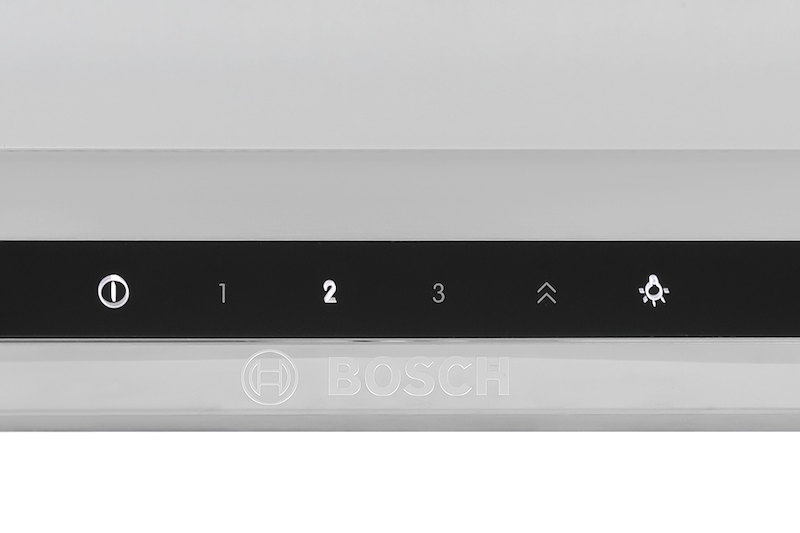 Máy hút mùi Bosch DWB77IM50 sử dụng bảng điều khiển cảm ứng TouchSelect (Ảnh: Bosch).