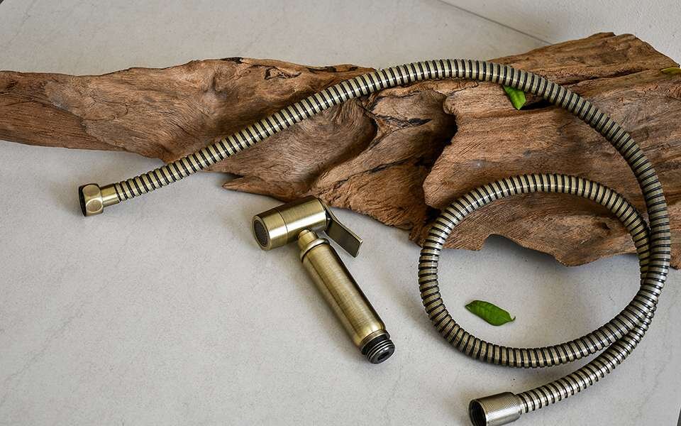 Vòi xịt vệ sinh bằng đồng Kanly GCK22N