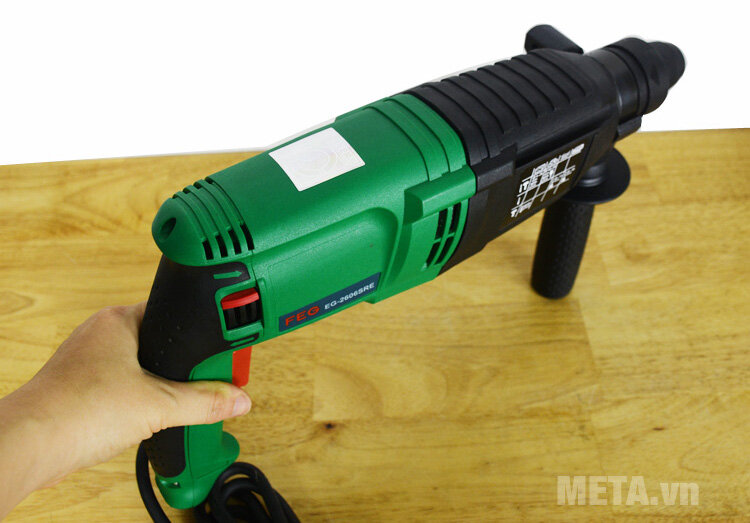 Máy khoan bê tông FEG 2606SRE (800W)