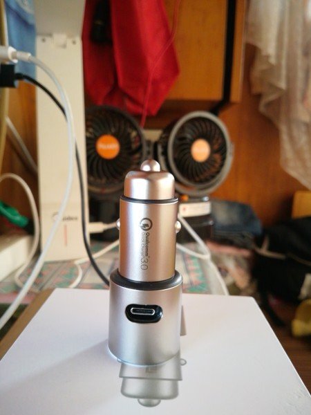 Sạc nhanh ô tô Xiaomi Quick charge 3.0