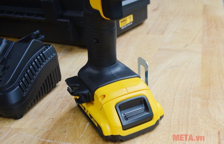 Máy khoan động lực pin DeWalt DCD785D2