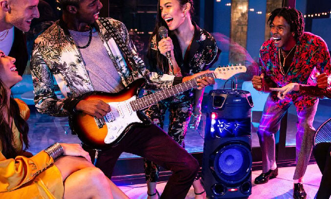 Dàn âm thanh HIFI Sony MHC-V43D//M1 SP6 giúp bạn thoải mái thể hiện giọng ca