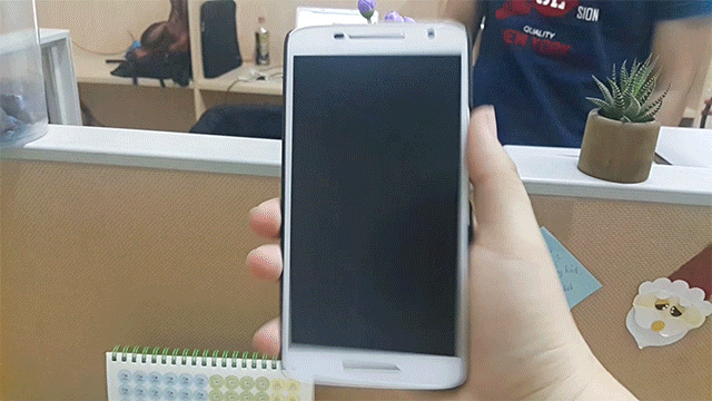 Điện thoại Motorola Moto X Play