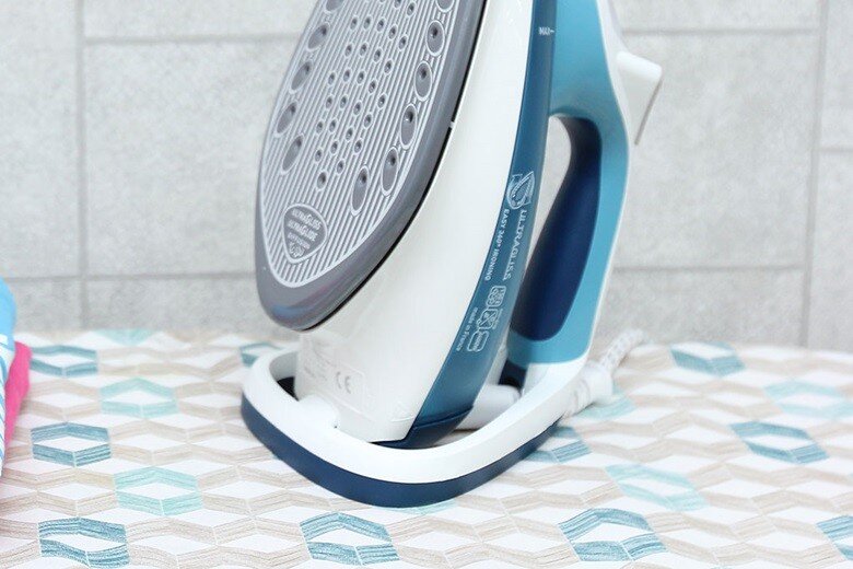 Bàn ủi hơi nước Tefal FV4870 Bàn ủi hơi nước Tefal FV4870