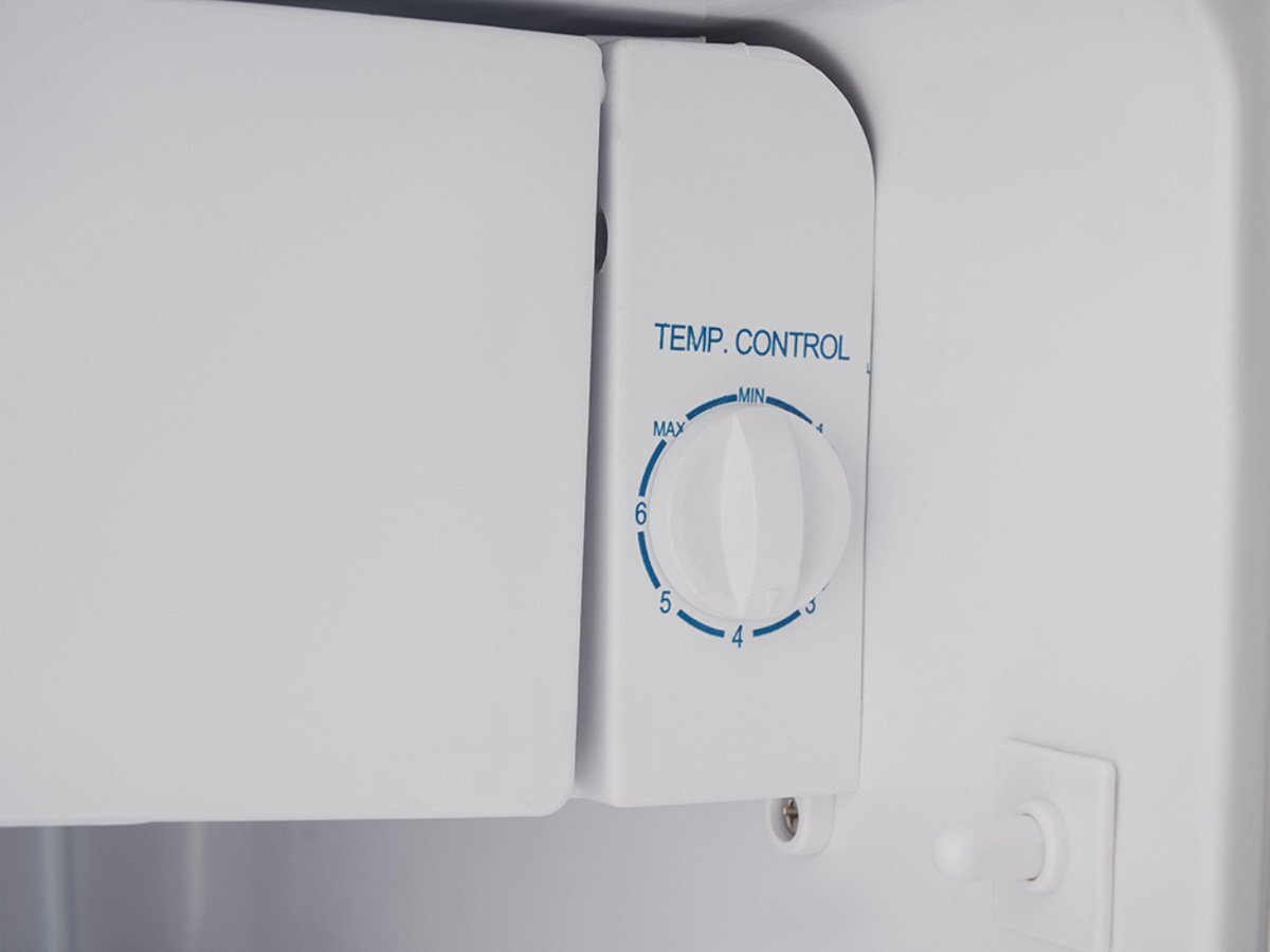 Tủ lạnh HR S646GB 46 lít