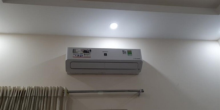Điều hòa Sharp 12000 BTU 1 chiều Inverter AH-XP13YMW gas R-32
