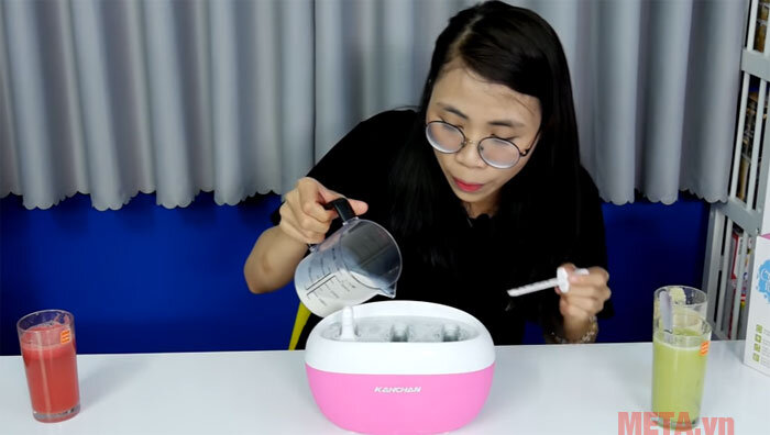 Máy làm kem Kahchan KEM2173