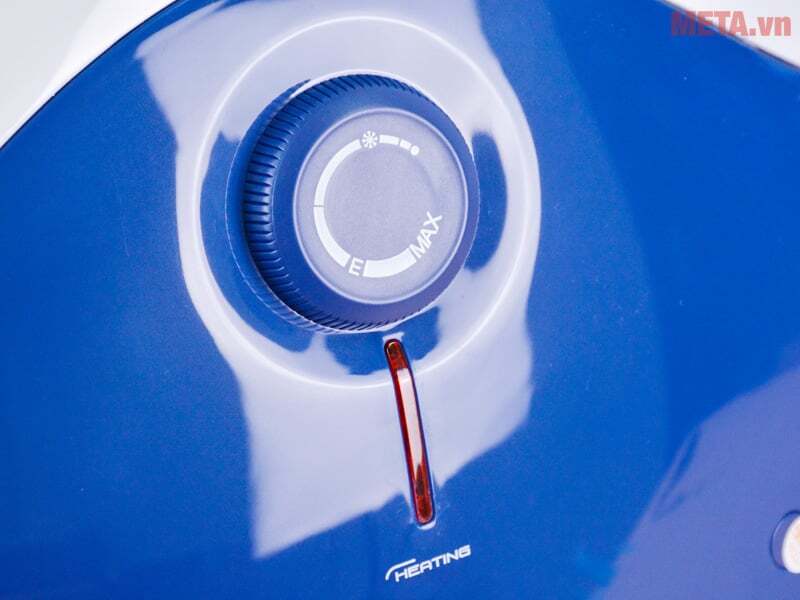 Bình nóng lạnh Ariston Blue 15R 2.5 FE có nút chỉnh nhiệt độ dễ dàng thao tác Bình nóng lạnh Ariston Blue 15R 2.5 FE có nút chỉnh nhiệt độ dễ dàng thao tác