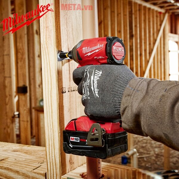 Máy vặn vít Milwaukee M18 FID2-502C