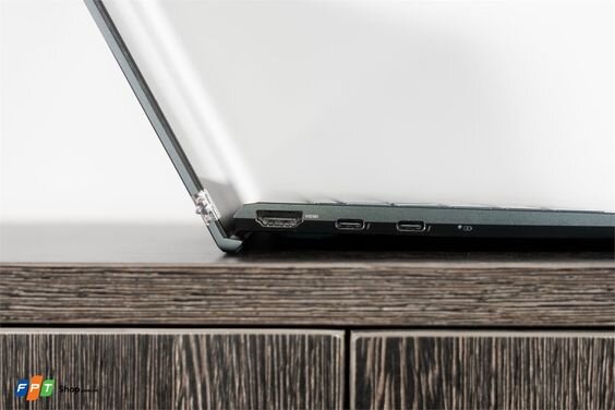 Asus Zenbook 13 UX325EA-KG656W (Ảnh 4)