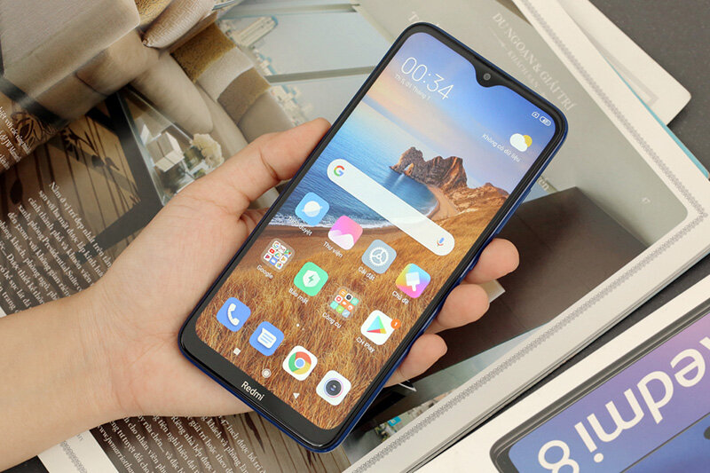 Điện thoại Xiaomi Redmi 8 (4GB/64GB)