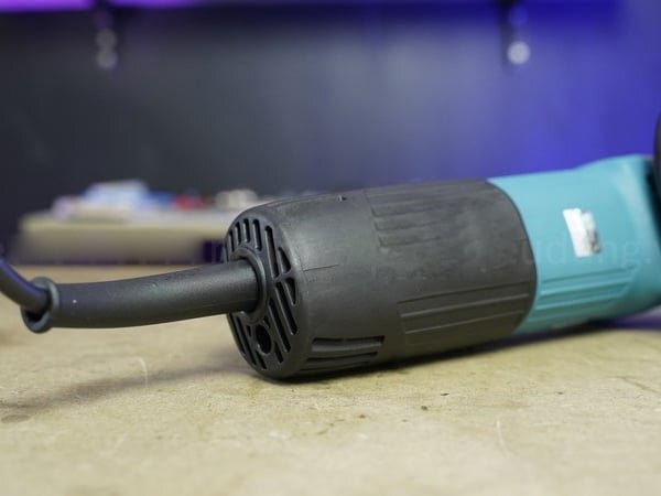 Máy mài góc dùng điện Makita M0900B