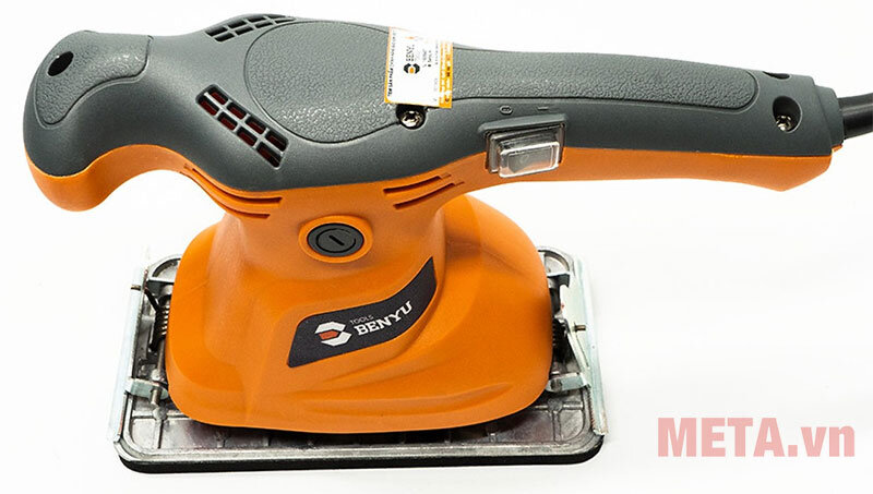Máy chà nhám rung Benyu BY7602